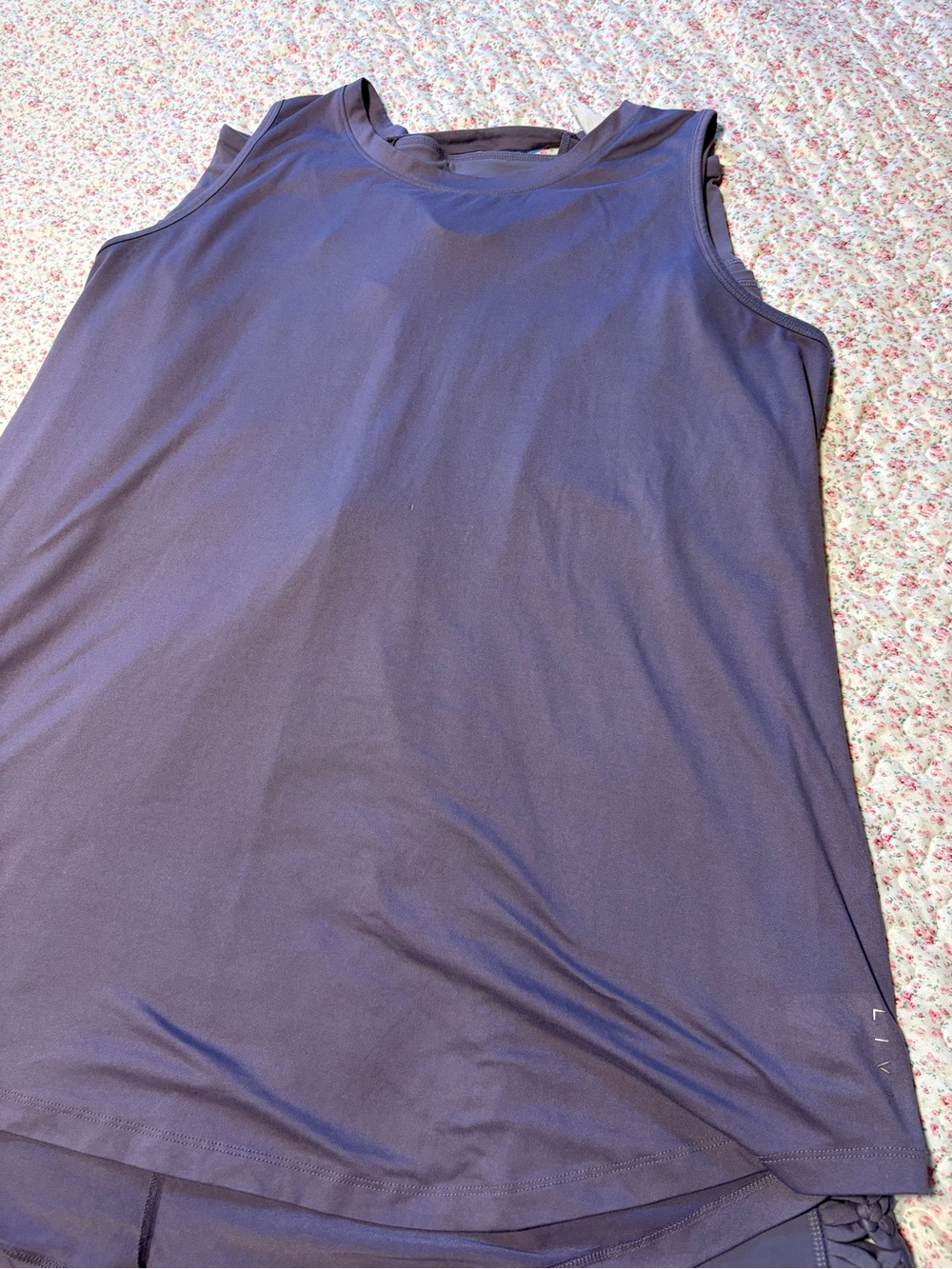 Livi Active Sleeveless Women's Tank Top - and leggings set Violet